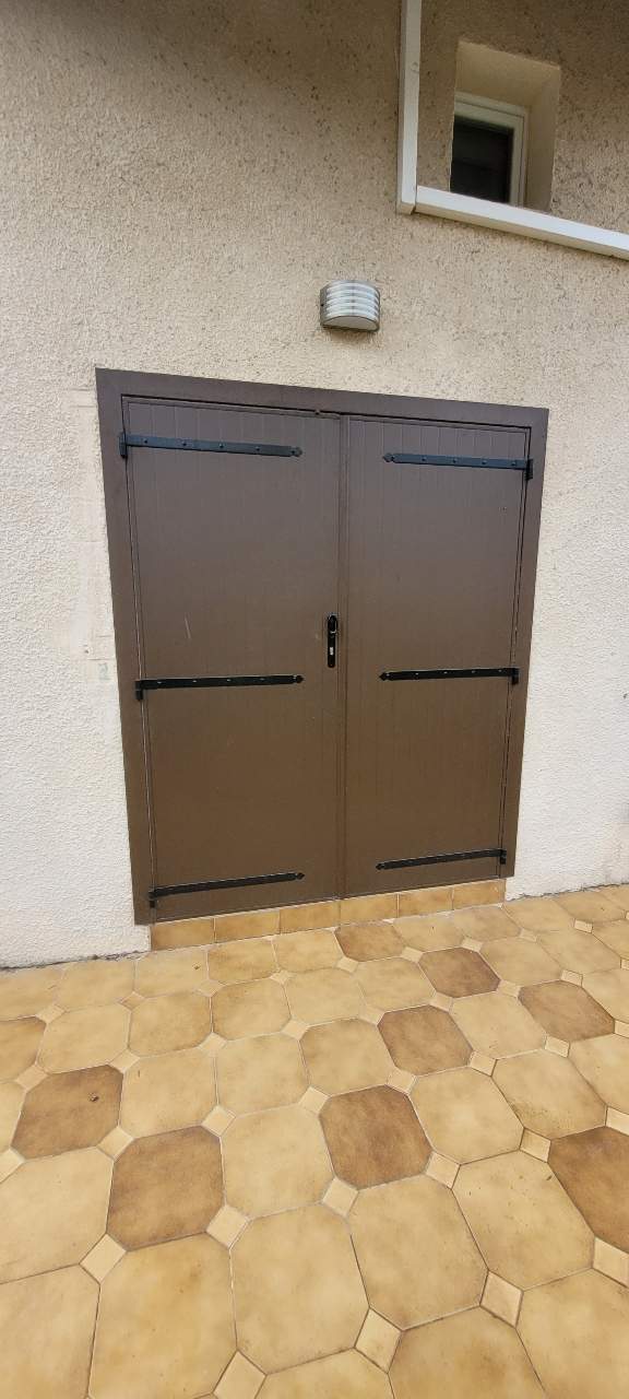 volet alu marron prades